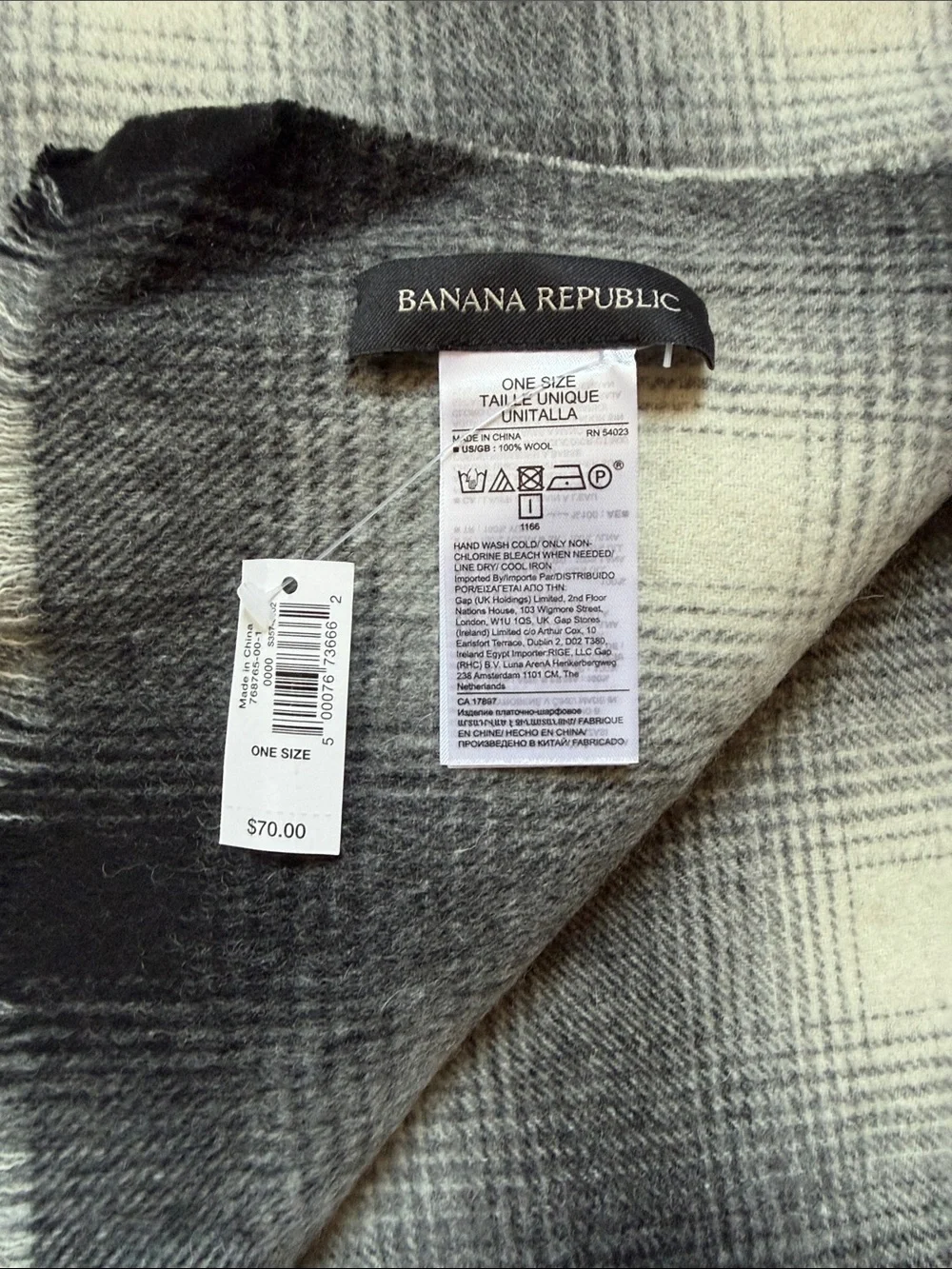 NWT Banana Republic Neutral Plaid Scarf black/grey